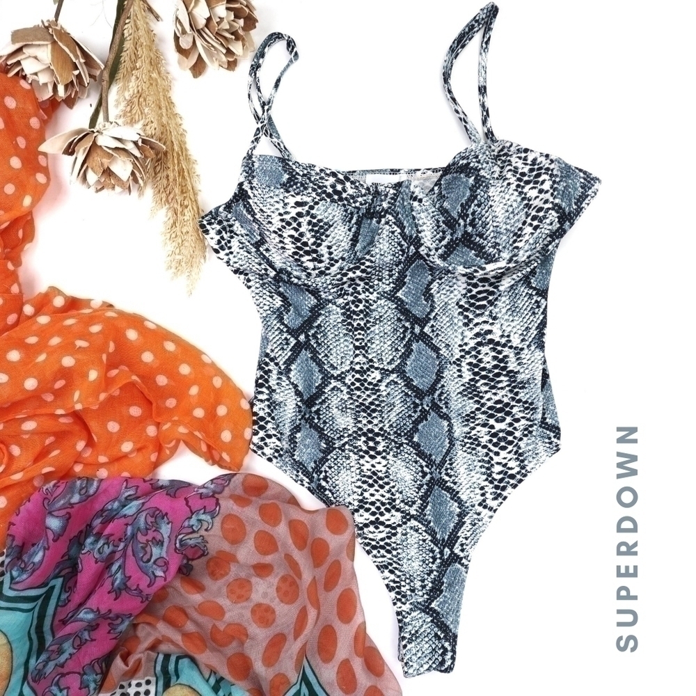 Superdown Snakeskin Print Bodysuit Sz Small - Picture 2 of 12